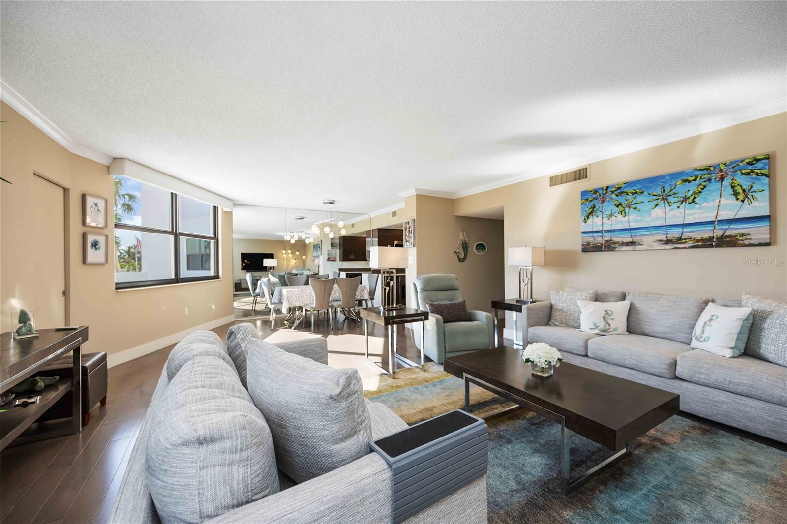 1050 LONGBOAT CLUB RD #204
