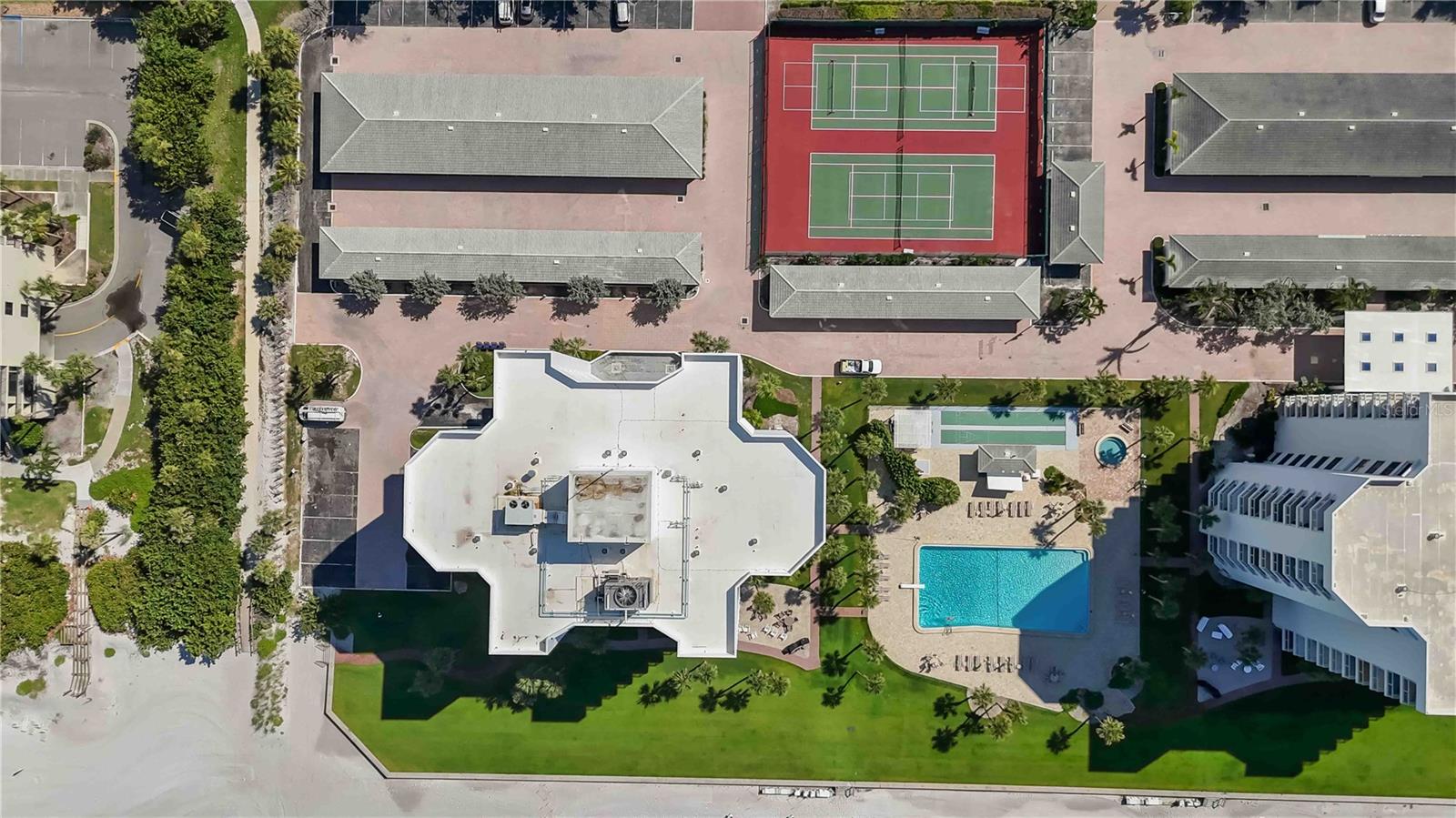 1050 LONGBOAT CLUB RD #204