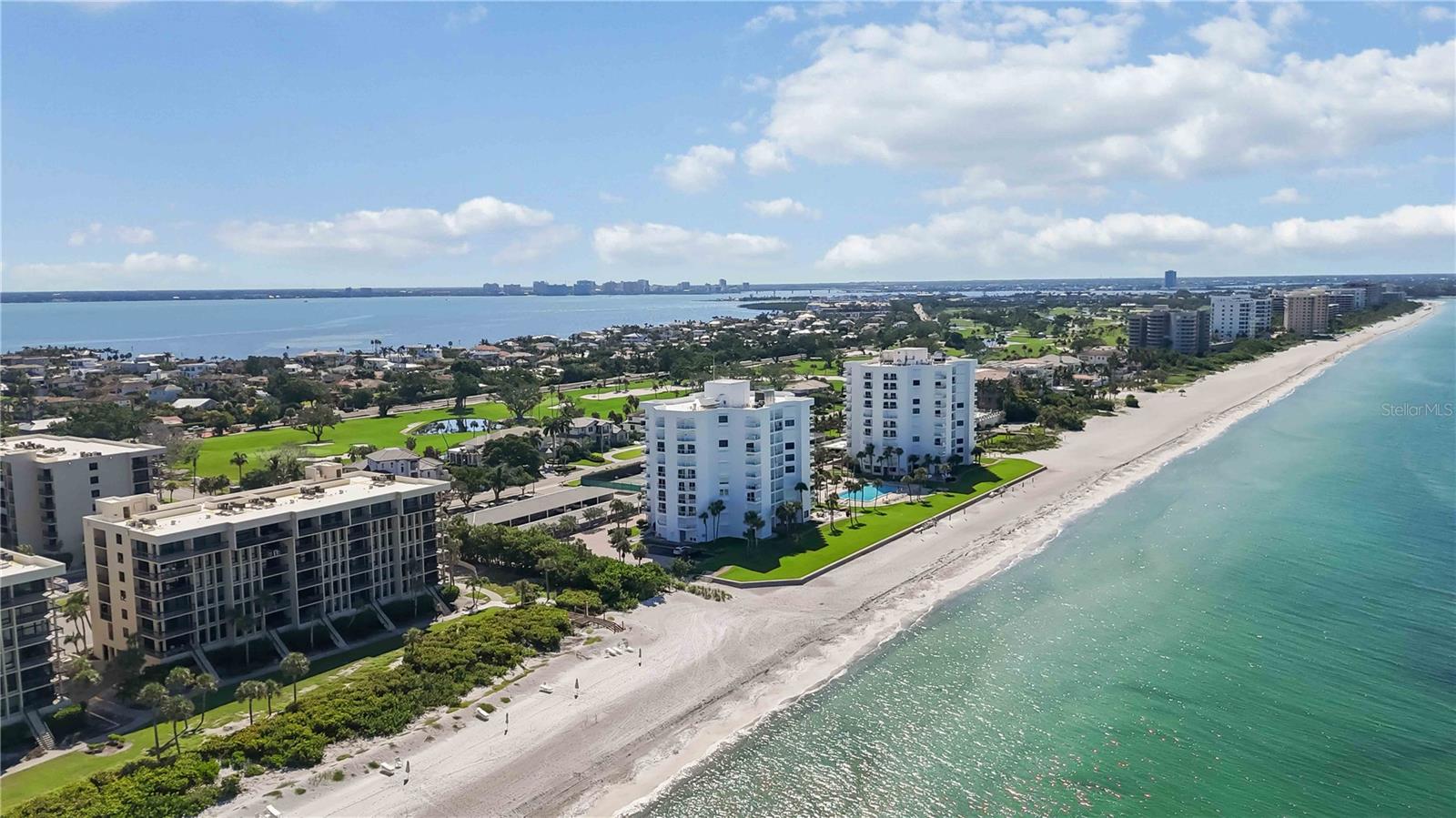 1050 LONGBOAT CLUB RD #204