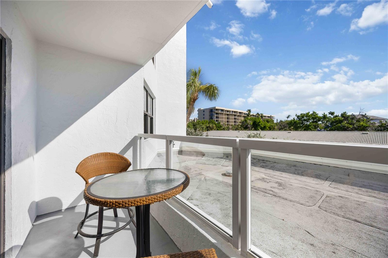 1050 LONGBOAT CLUB RD #204
