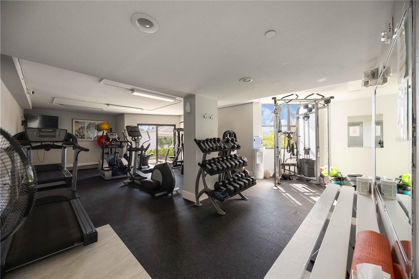 1050 LONGBOAT CLUB RD #204