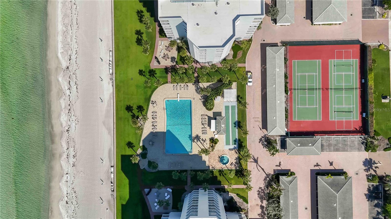 1050 LONGBOAT CLUB RD #204