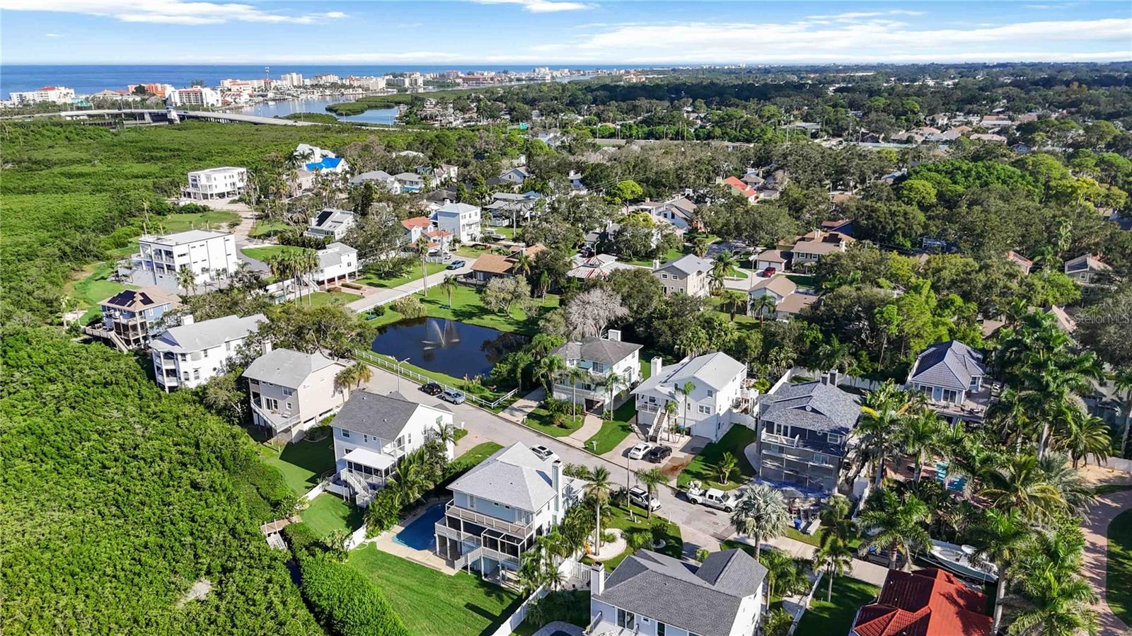 13951 HARBOR VIEW DR