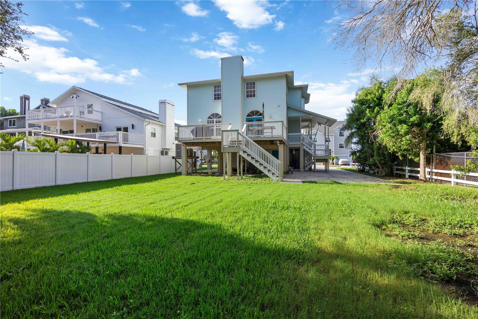 13951 HARBOR VIEW DR