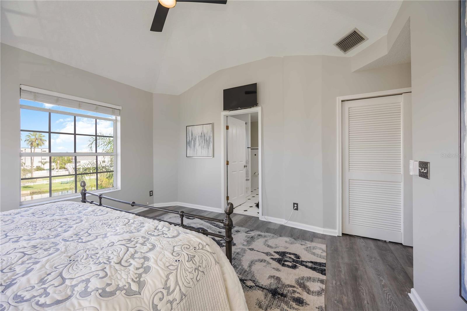 13951 HARBOR VIEW DR