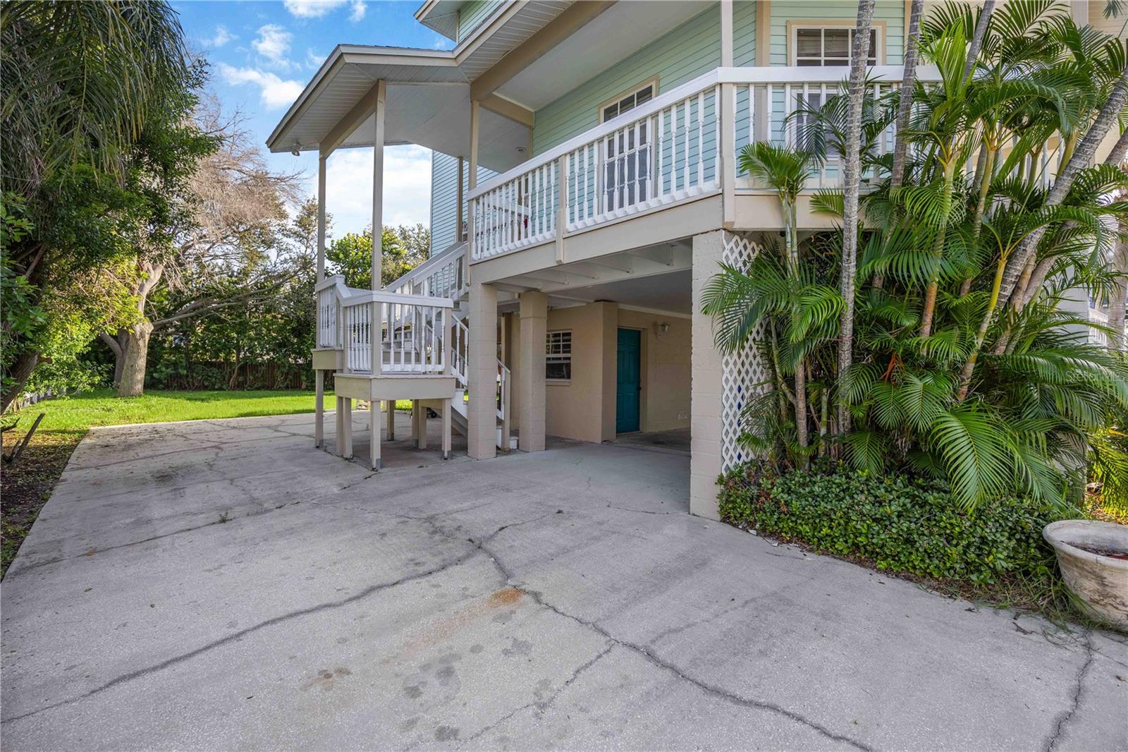 13951 HARBOR VIEW DR