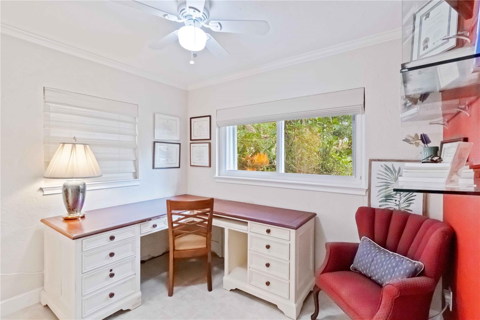442 N SHORE DR