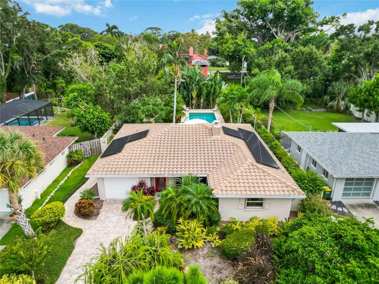 442 N SHORE DR