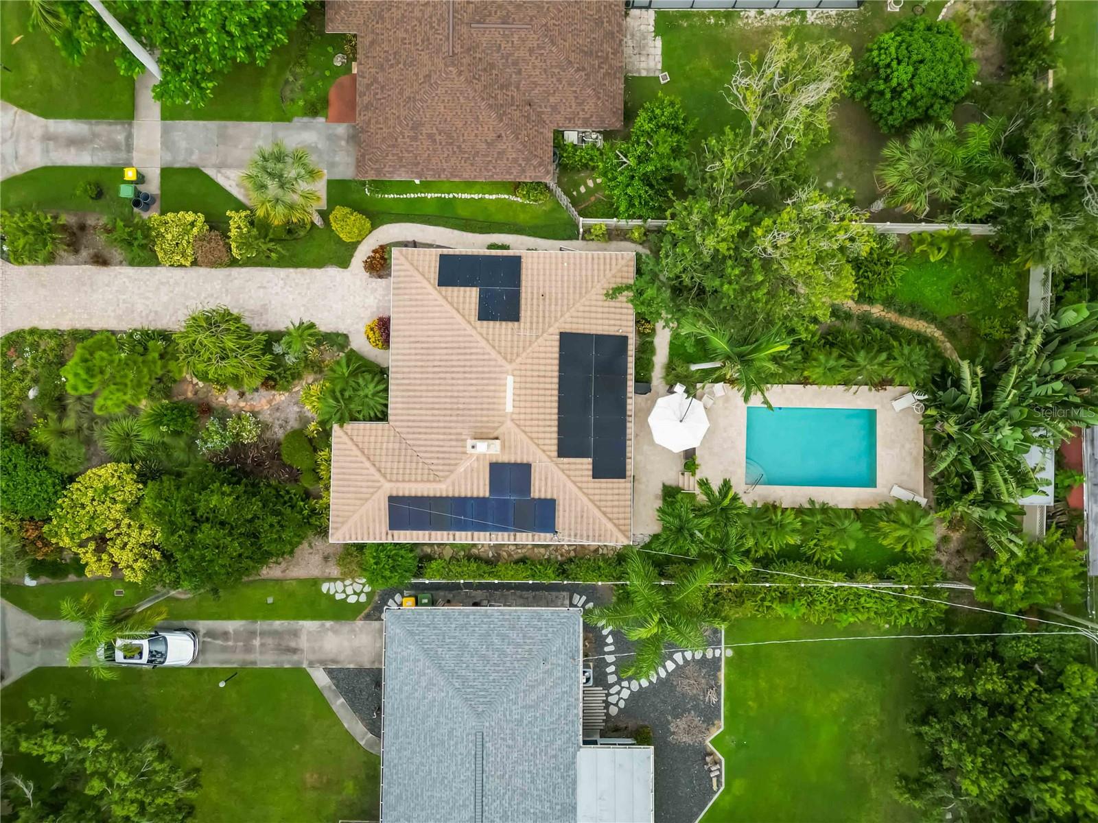 442 N SHORE DR