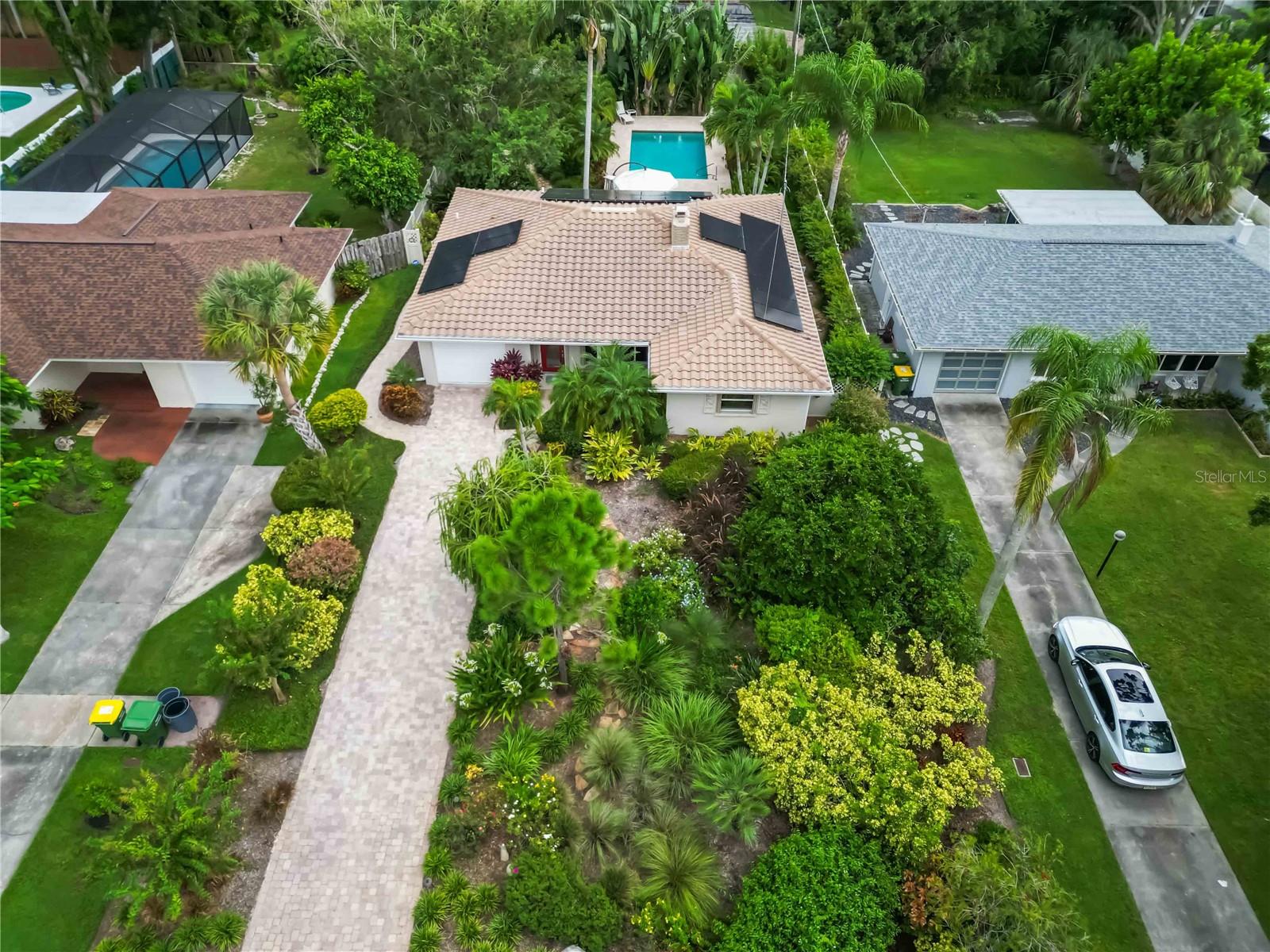 442 N SHORE DR