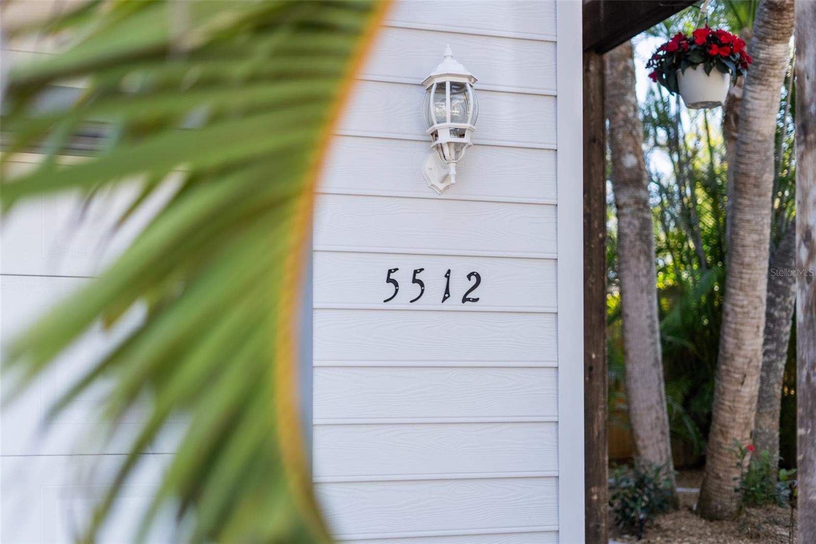 5512 AVENIDA DEL MARE