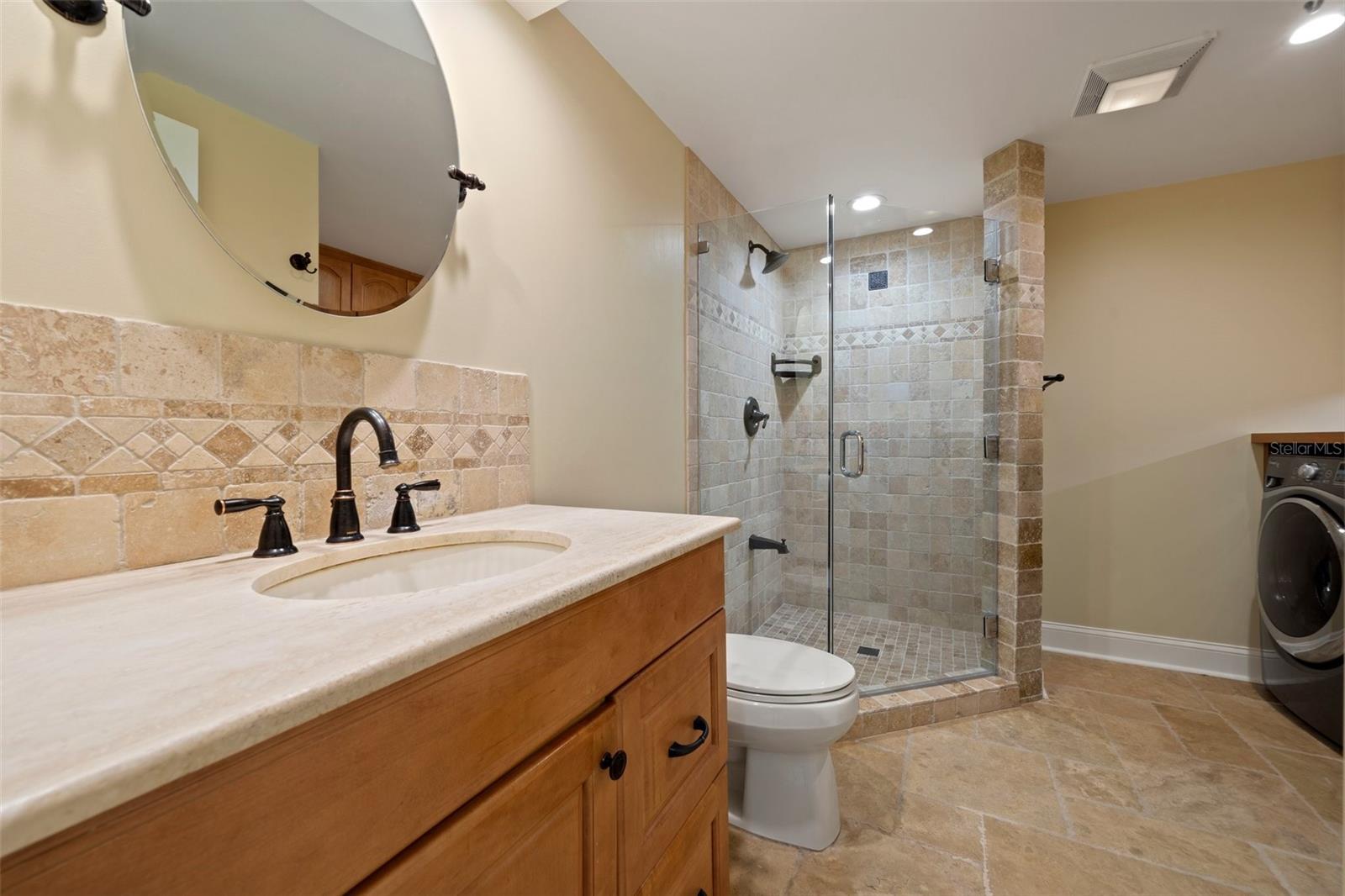 5512 AVENIDA DEL MARE