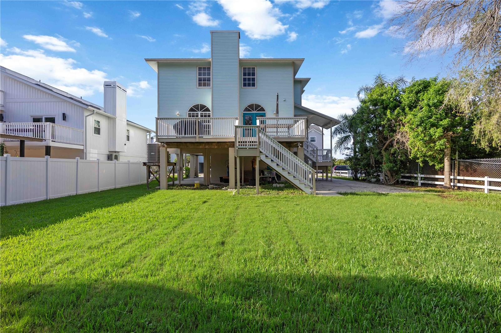 13951 HARBOR VIEW DR