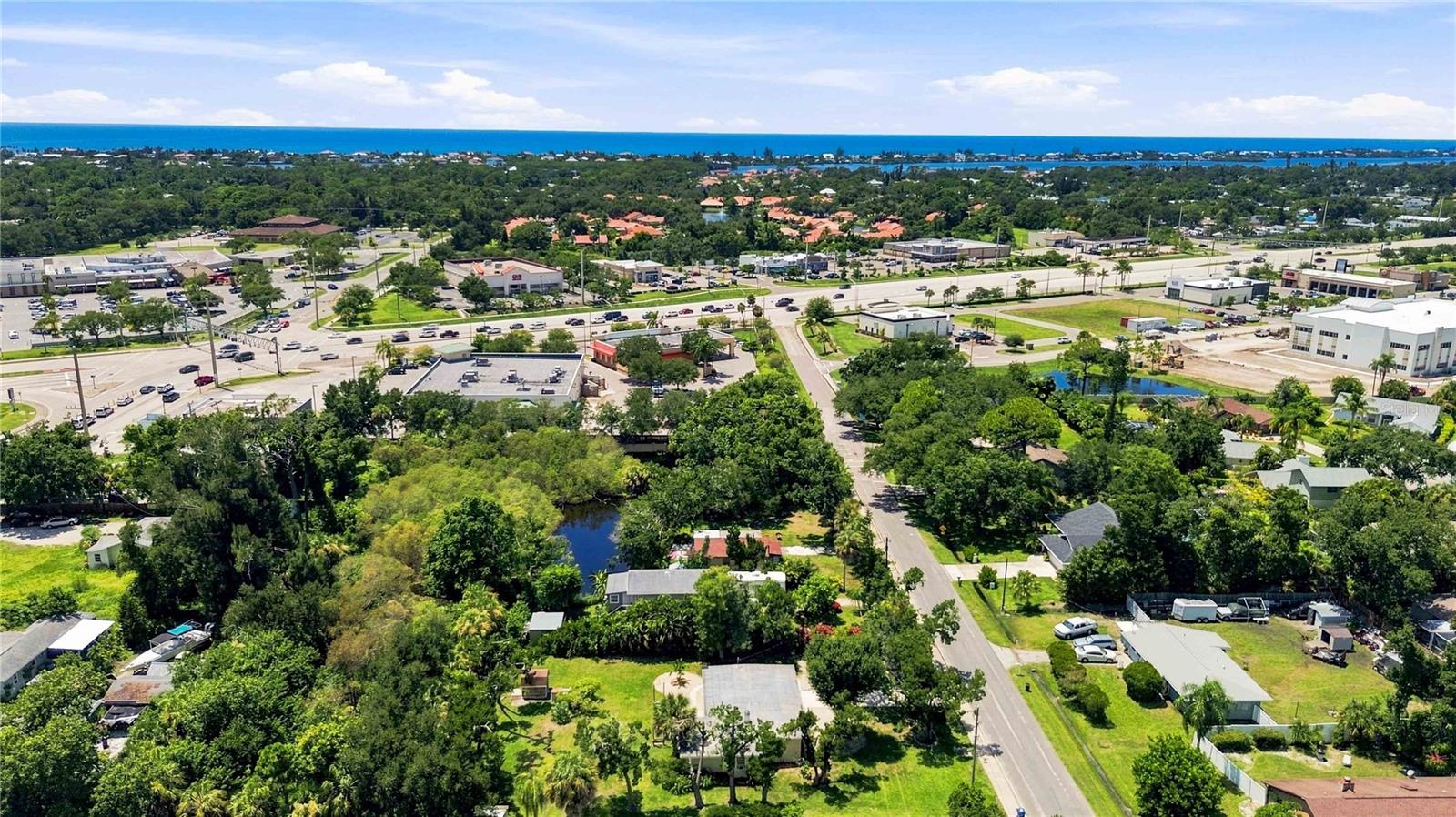 114 LAKEVIEW DR
