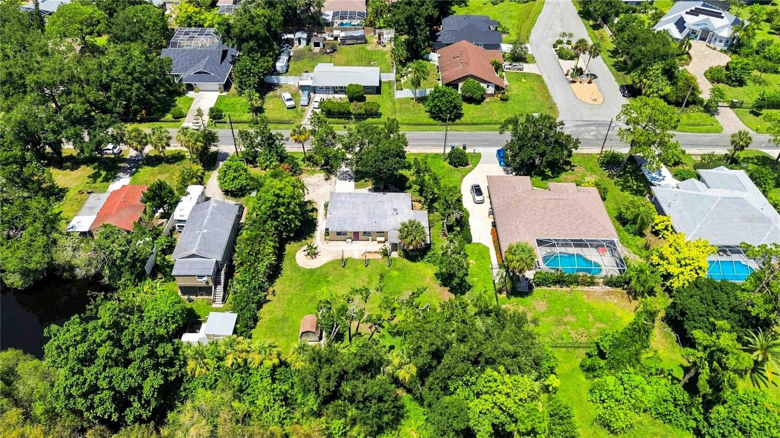 114 LAKEVIEW DR