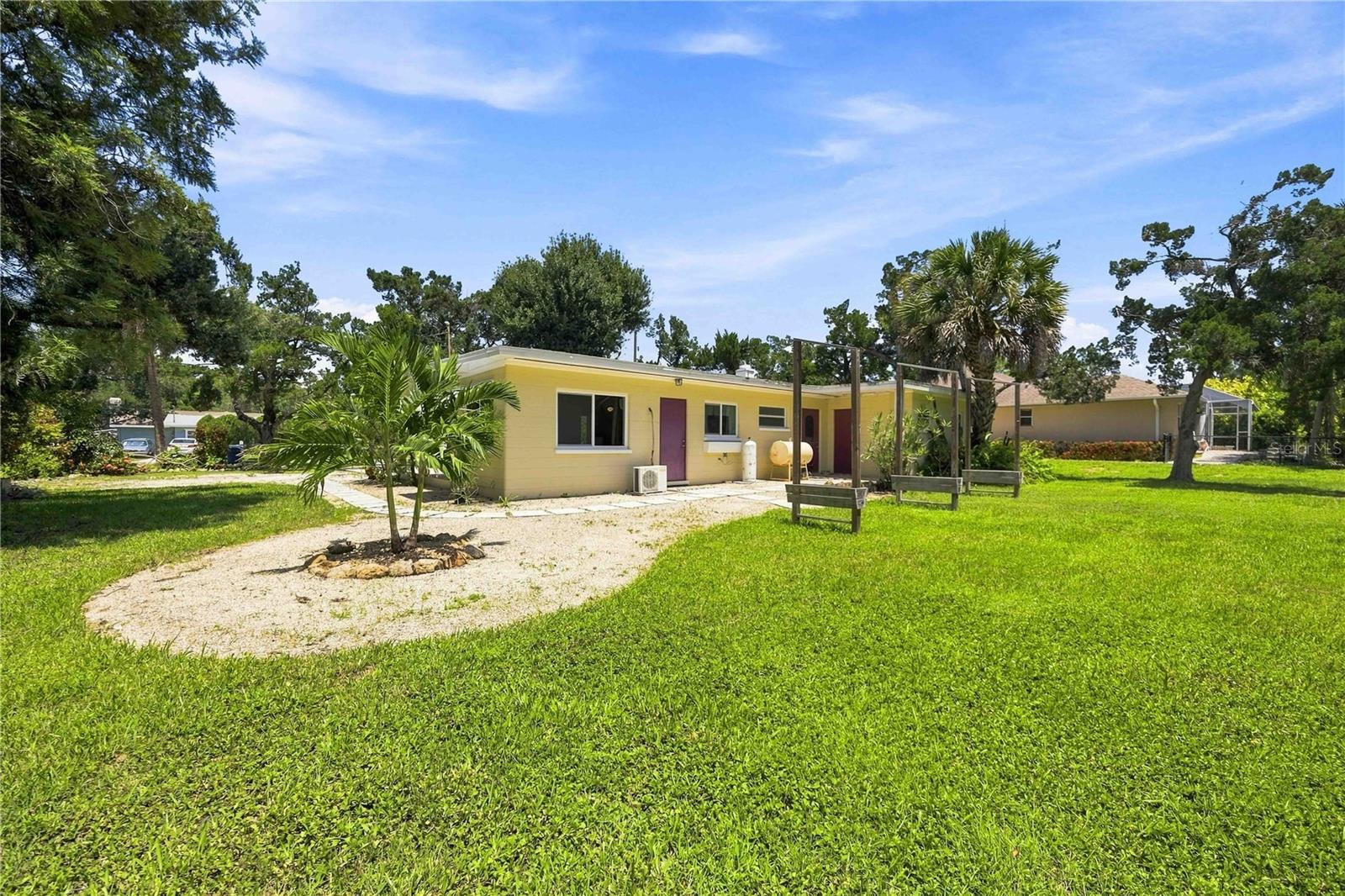 114 LAKEVIEW DR