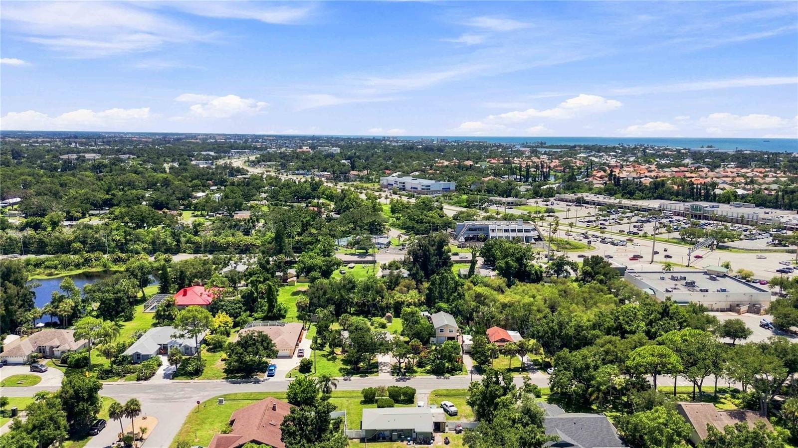 114 LAKEVIEW DR
