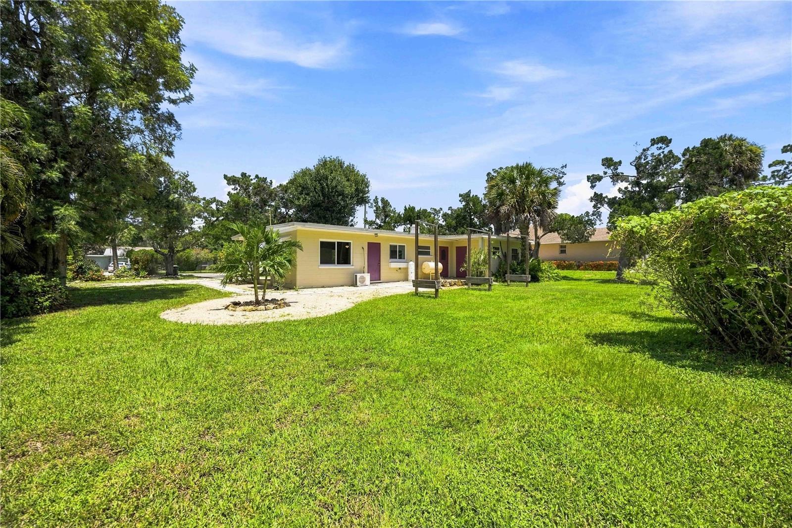 114 LAKEVIEW DR