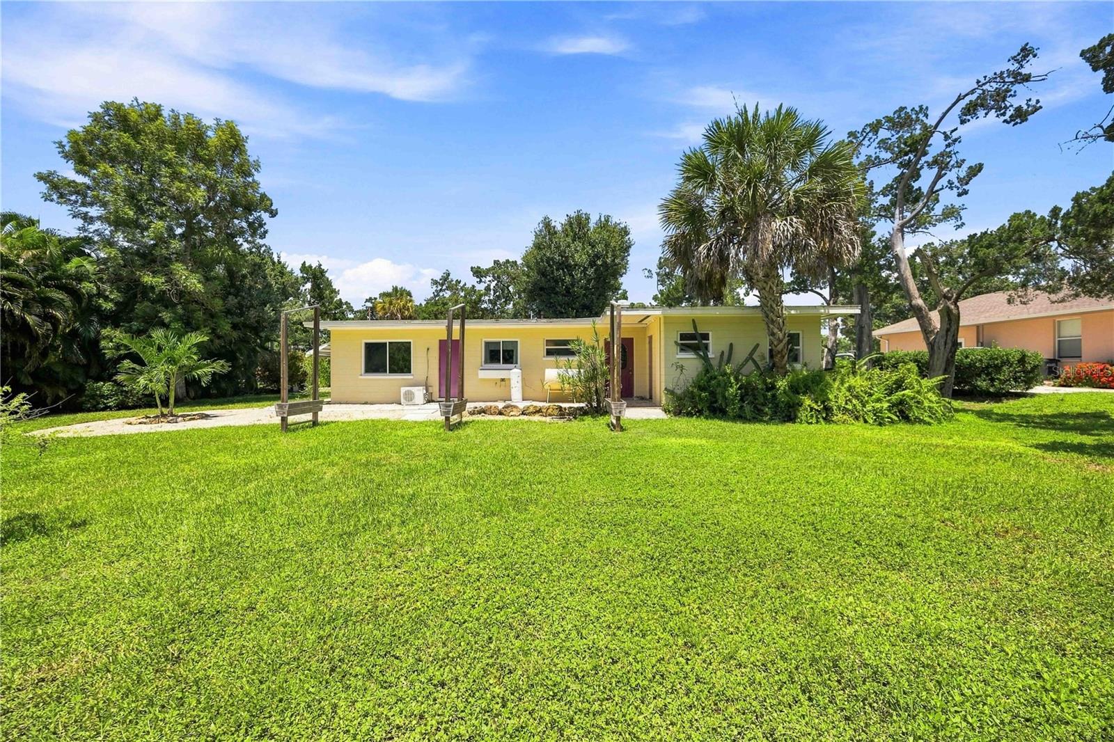 114 LAKEVIEW DR