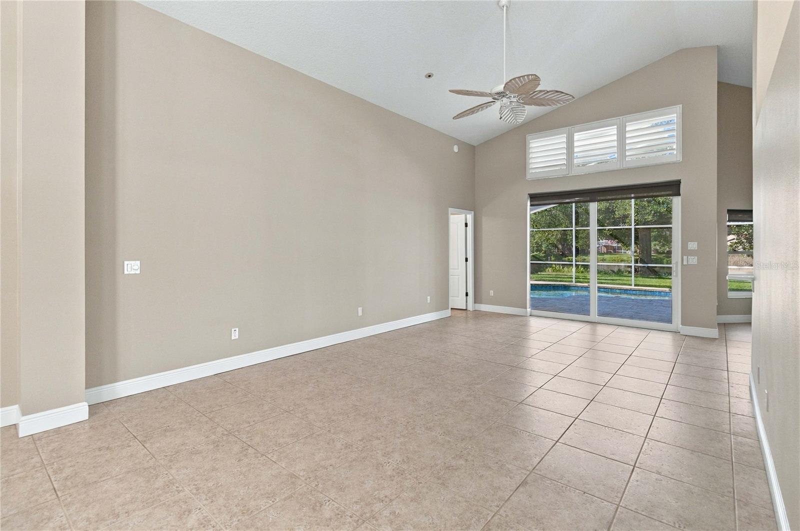 840 GROVESMERE LOOP