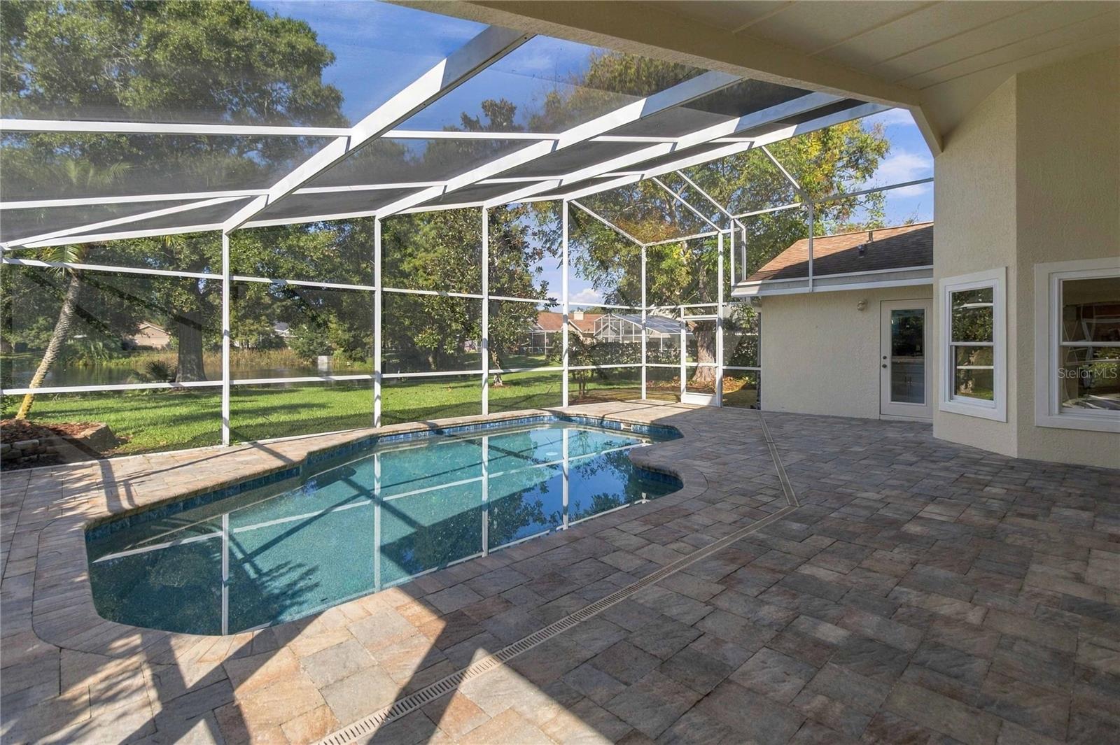 840 GROVESMERE LOOP