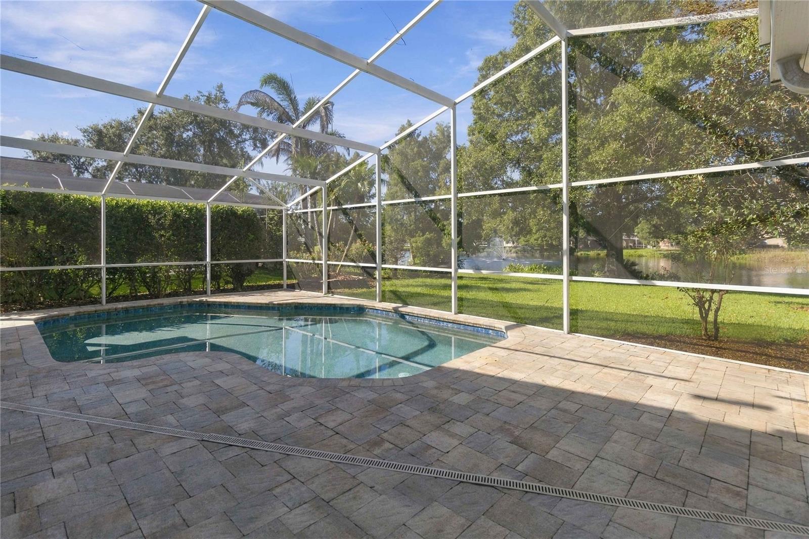 840 GROVESMERE LOOP