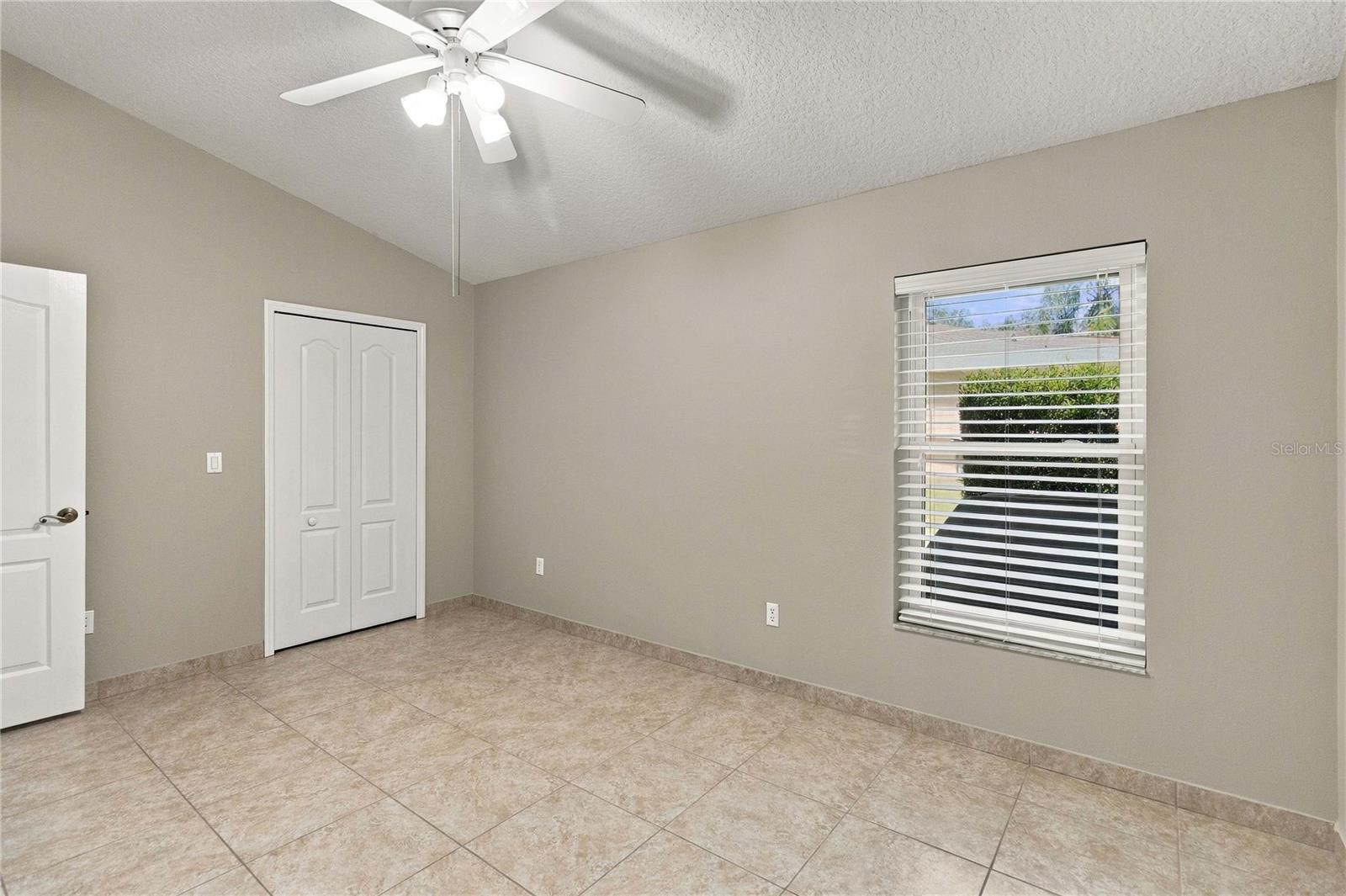 840 GROVESMERE LOOP