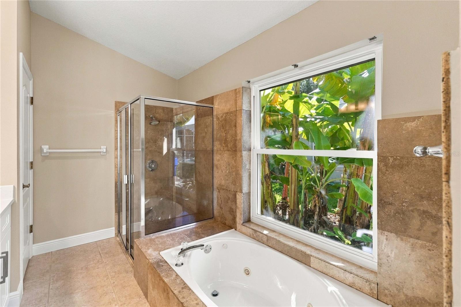 840 GROVESMERE LOOP