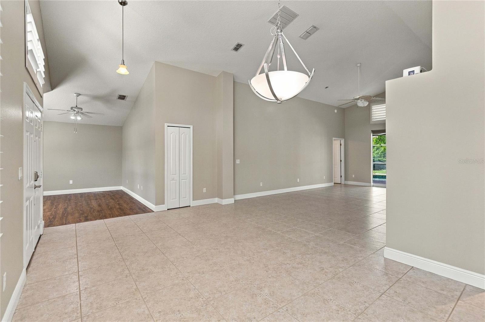 840 GROVESMERE LOOP
