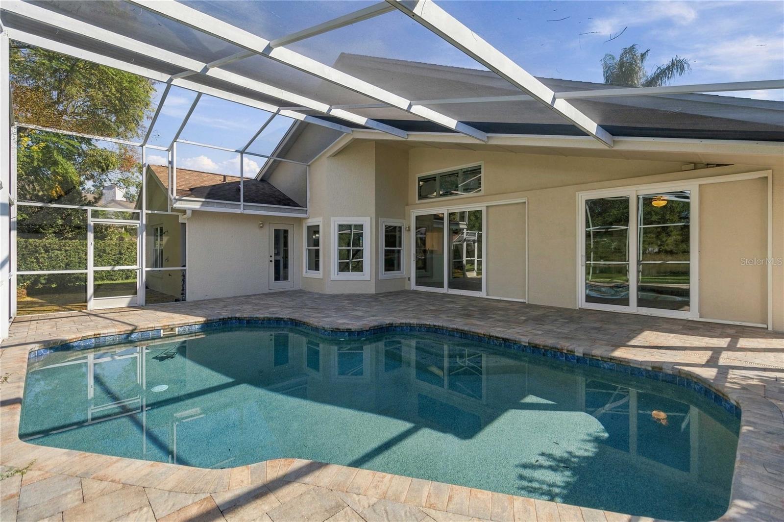 840 GROVESMERE LOOP