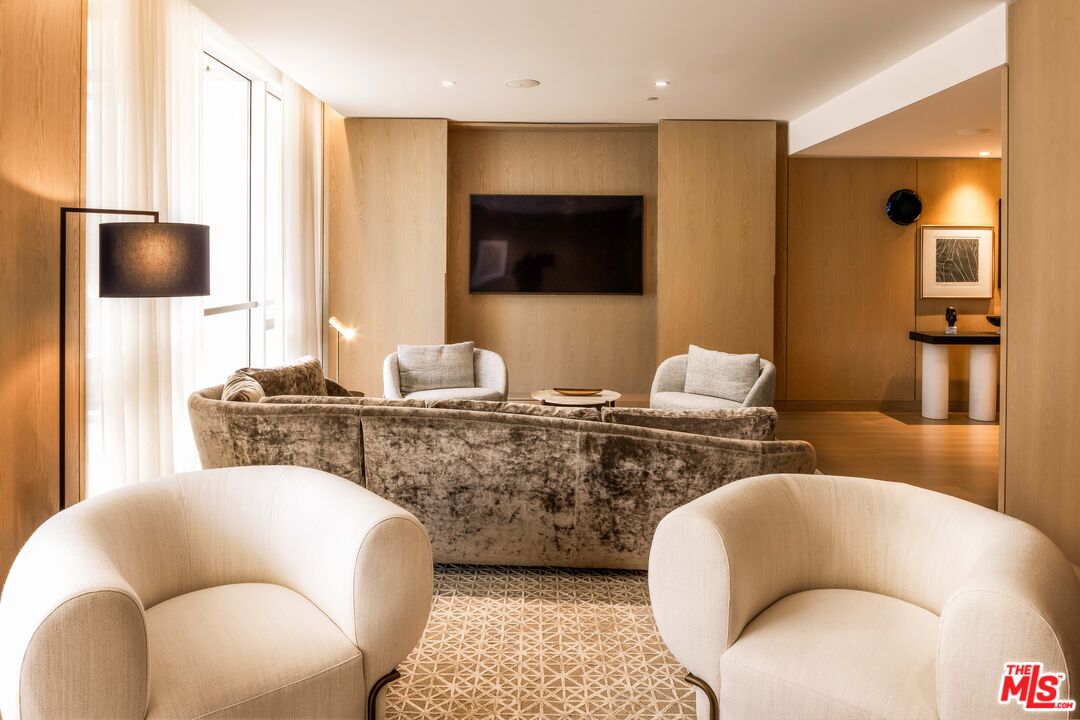 2025 Avenue Of The Stars Unit: 1408