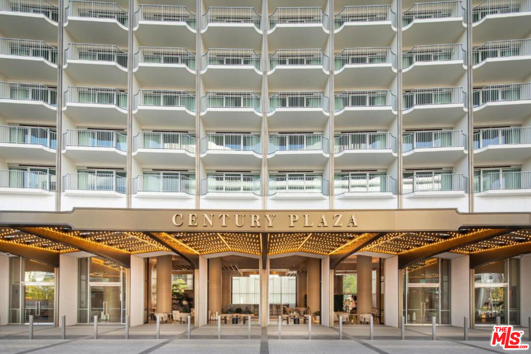 2025 Avenue Of The Stars Unit: 1408