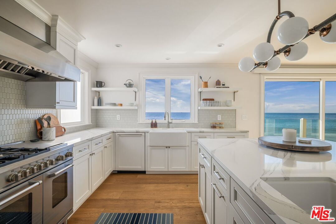 27086 Malibu Cove Colony Dr