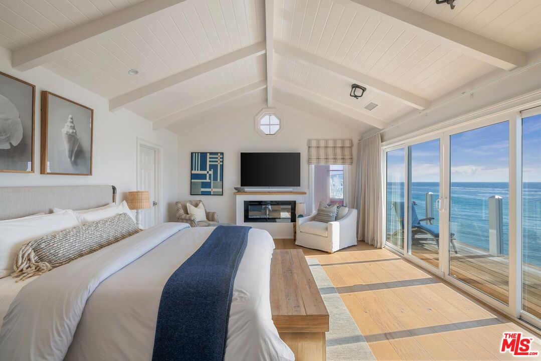 27086 Malibu Cove Colony Dr