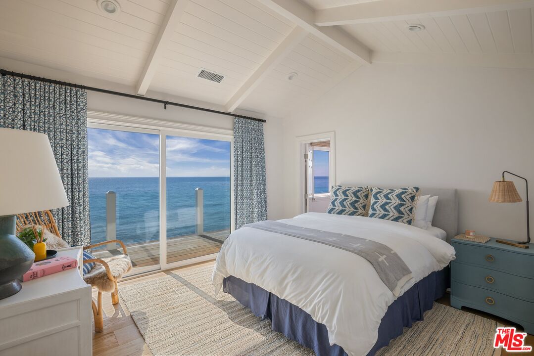 27086 Malibu Cove Colony Dr