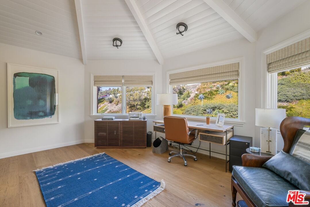 27086 Malibu Cove Colony Dr