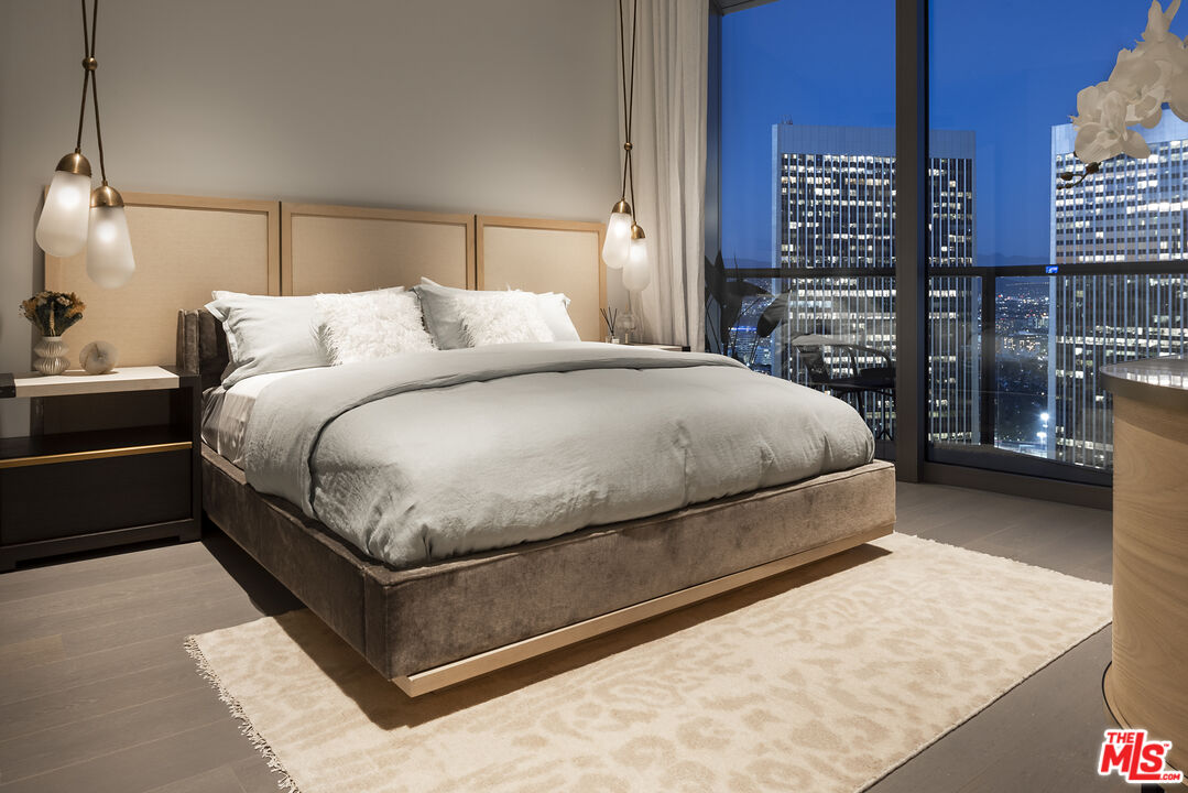 211 Elm Court Unit: 34C