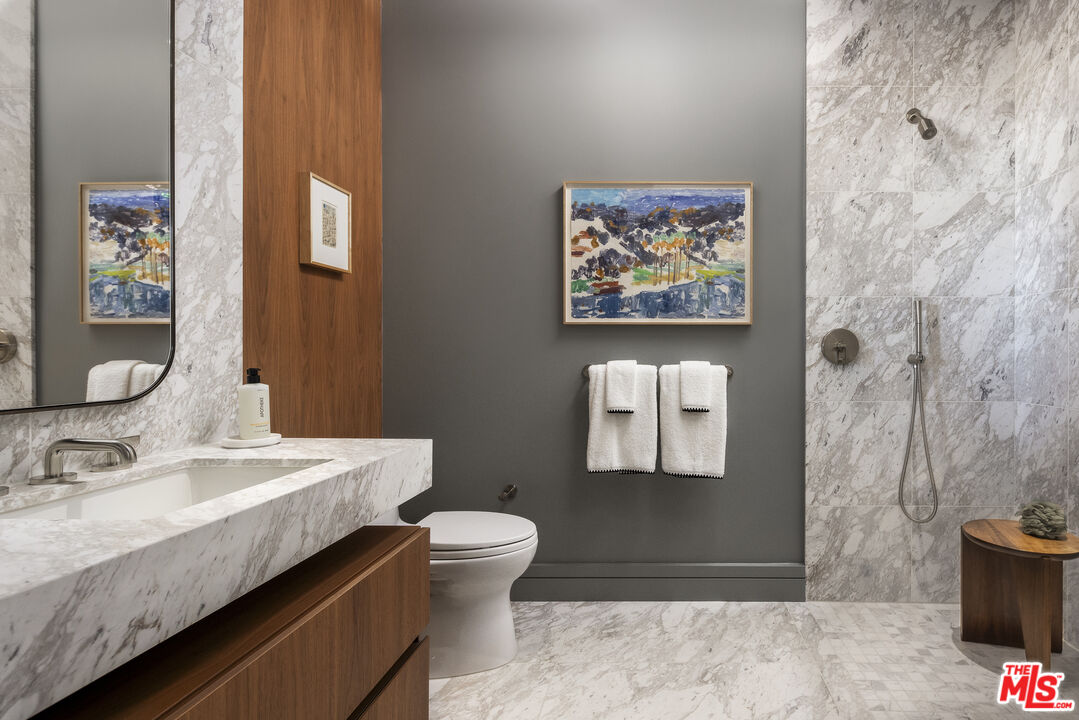 211 Elm Court Unit: 34C