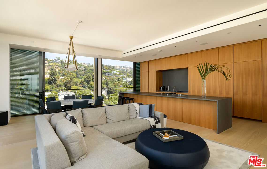 9040 Sunset BLVD Unit: 1101