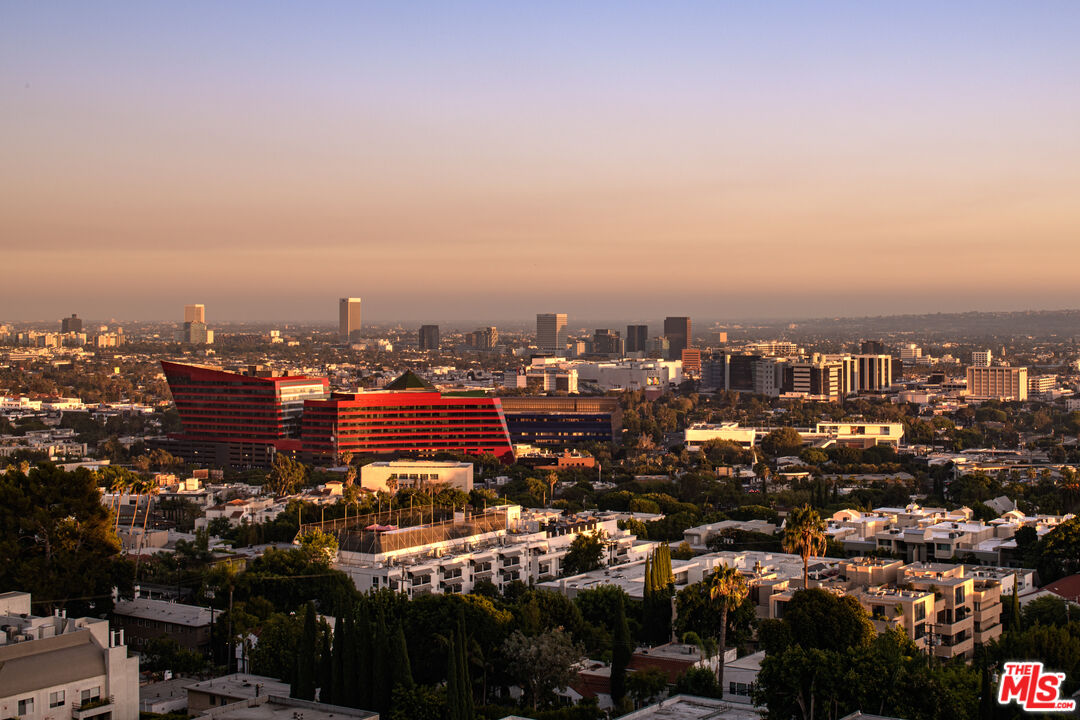 9040 Sunset BLVD Unit: 1101