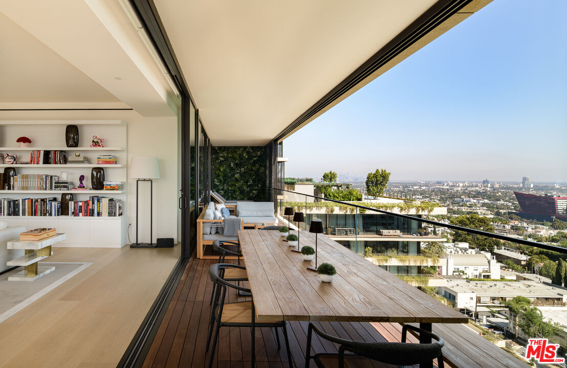 9040 Sunset BLVD Unit: 1101