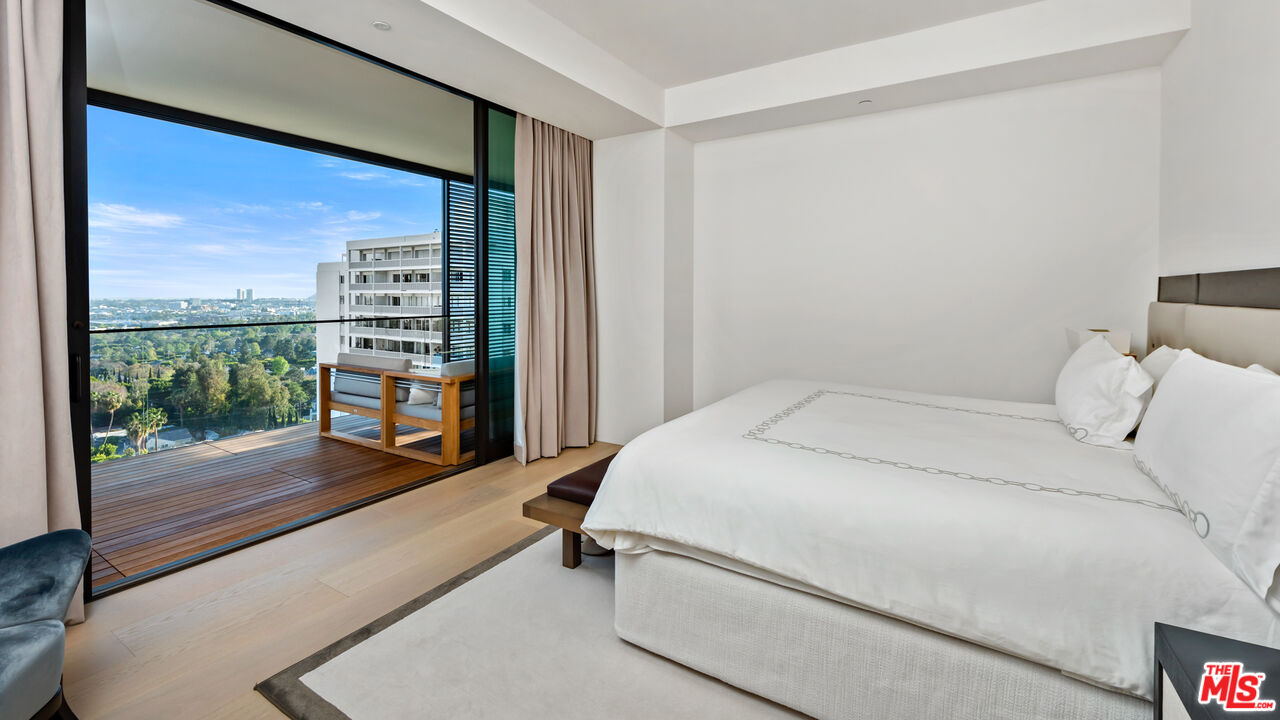 9040 Sunset BLVD Unit: 1101