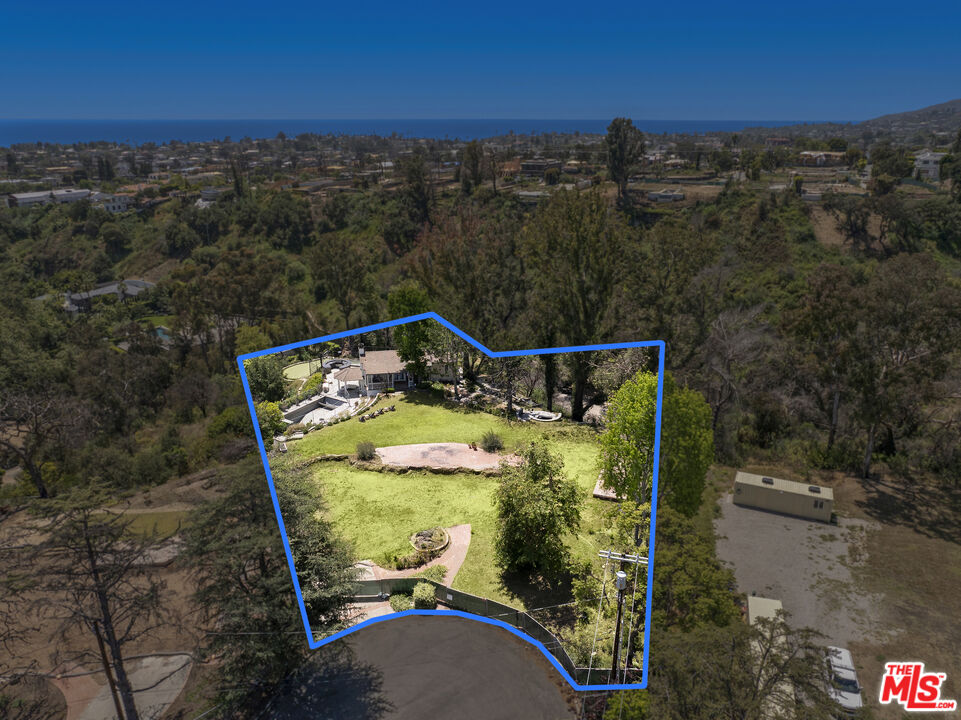 1267 Villa Woods Dr