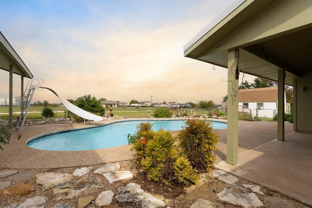 1957 County Road 107