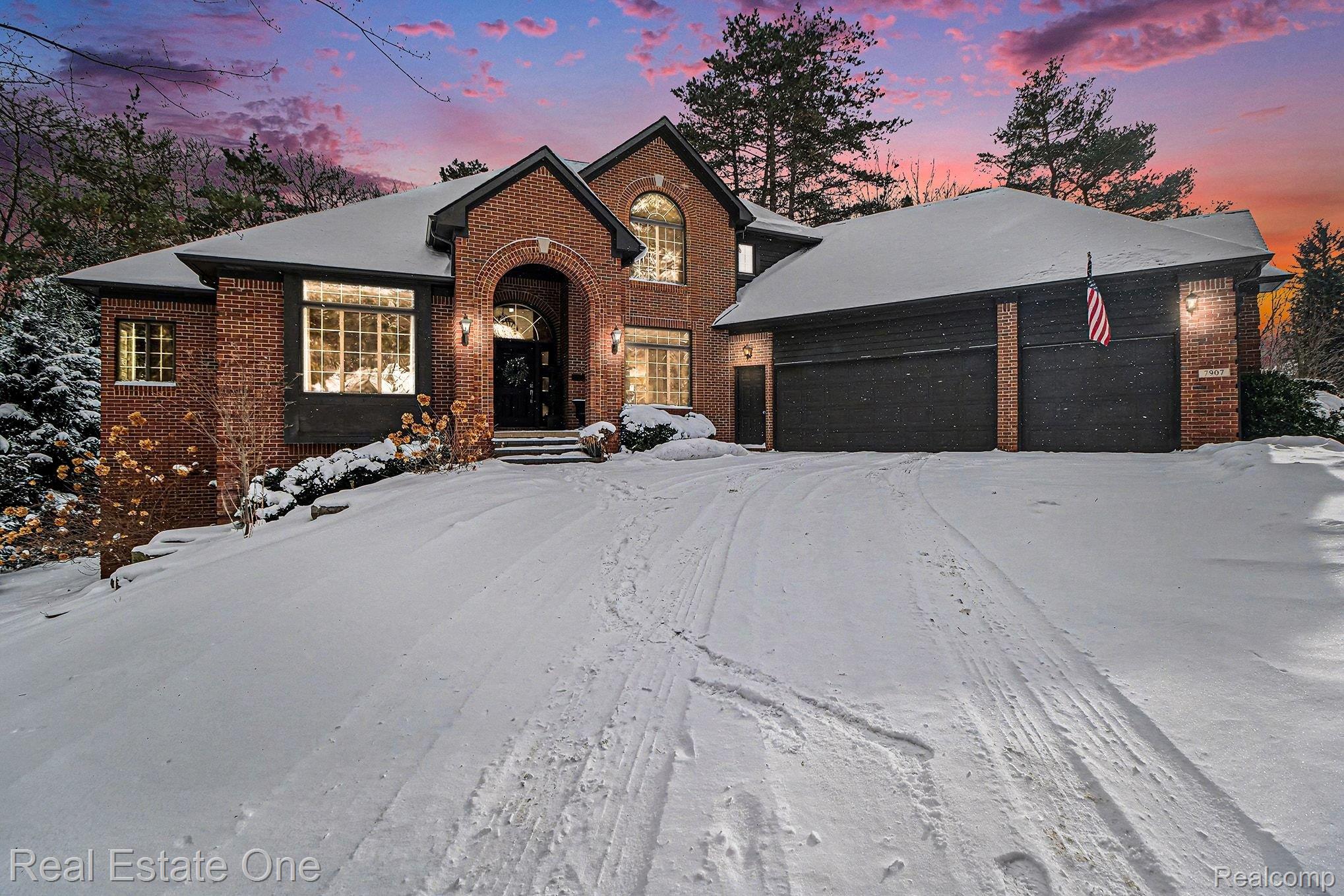 7907 Brookwood Drive