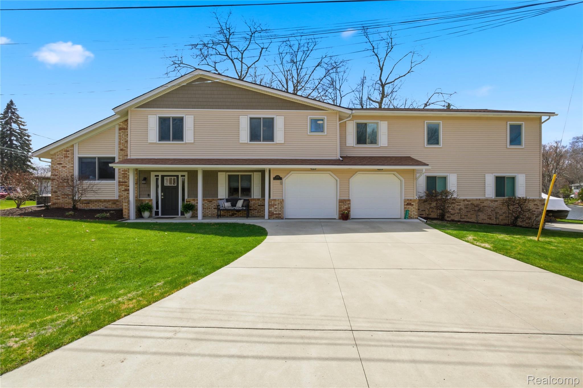 3389 Shawnee Lane