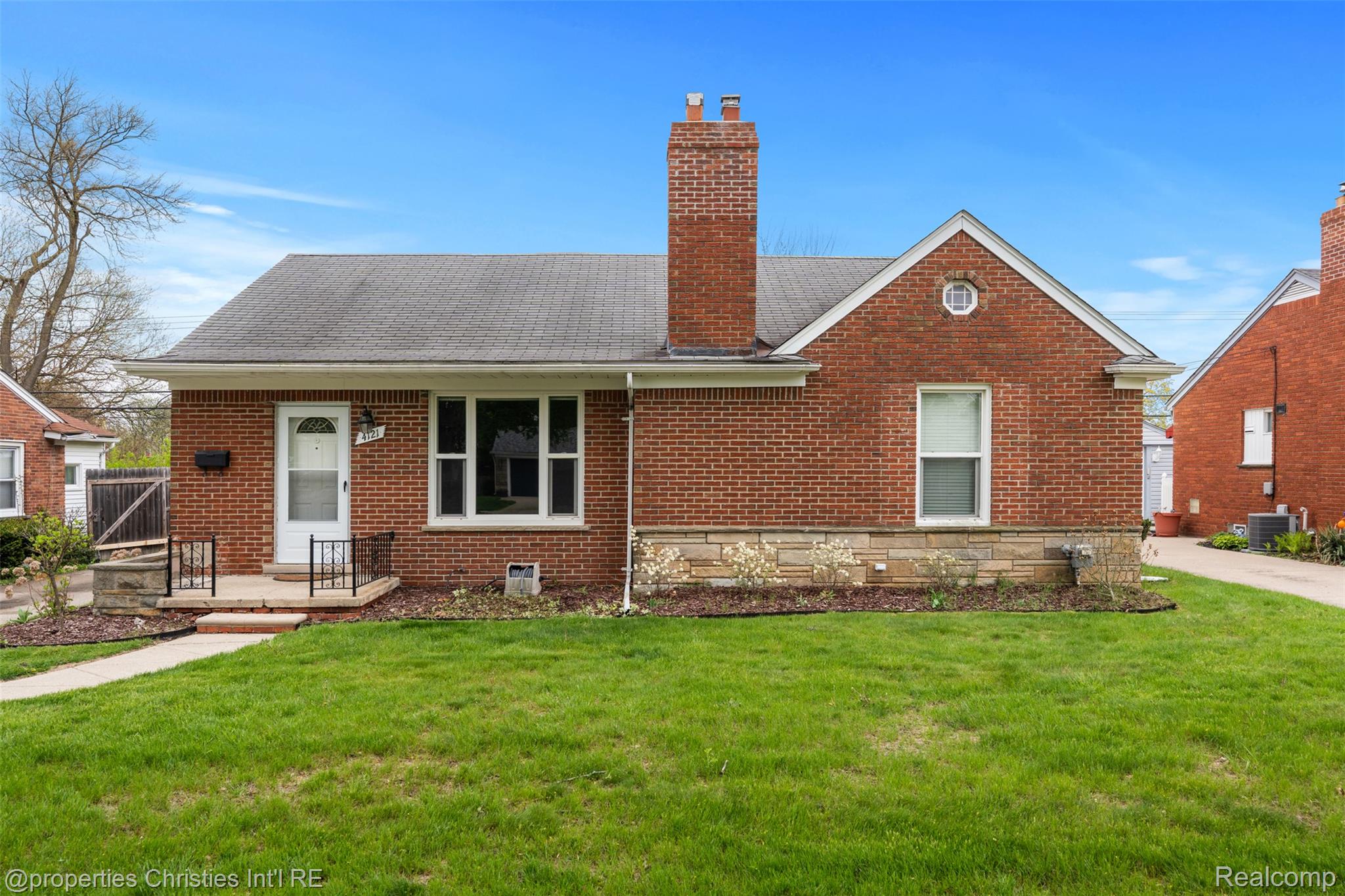 4121 Amherst Road