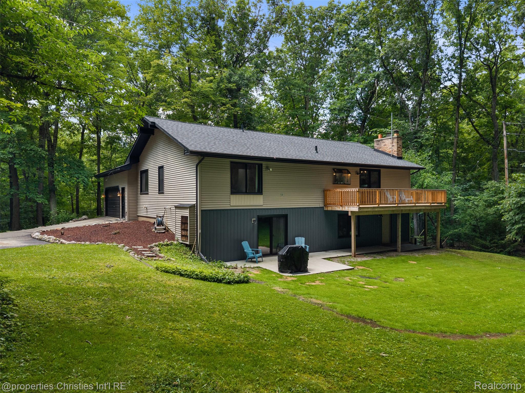 1625 Perry Lake Road