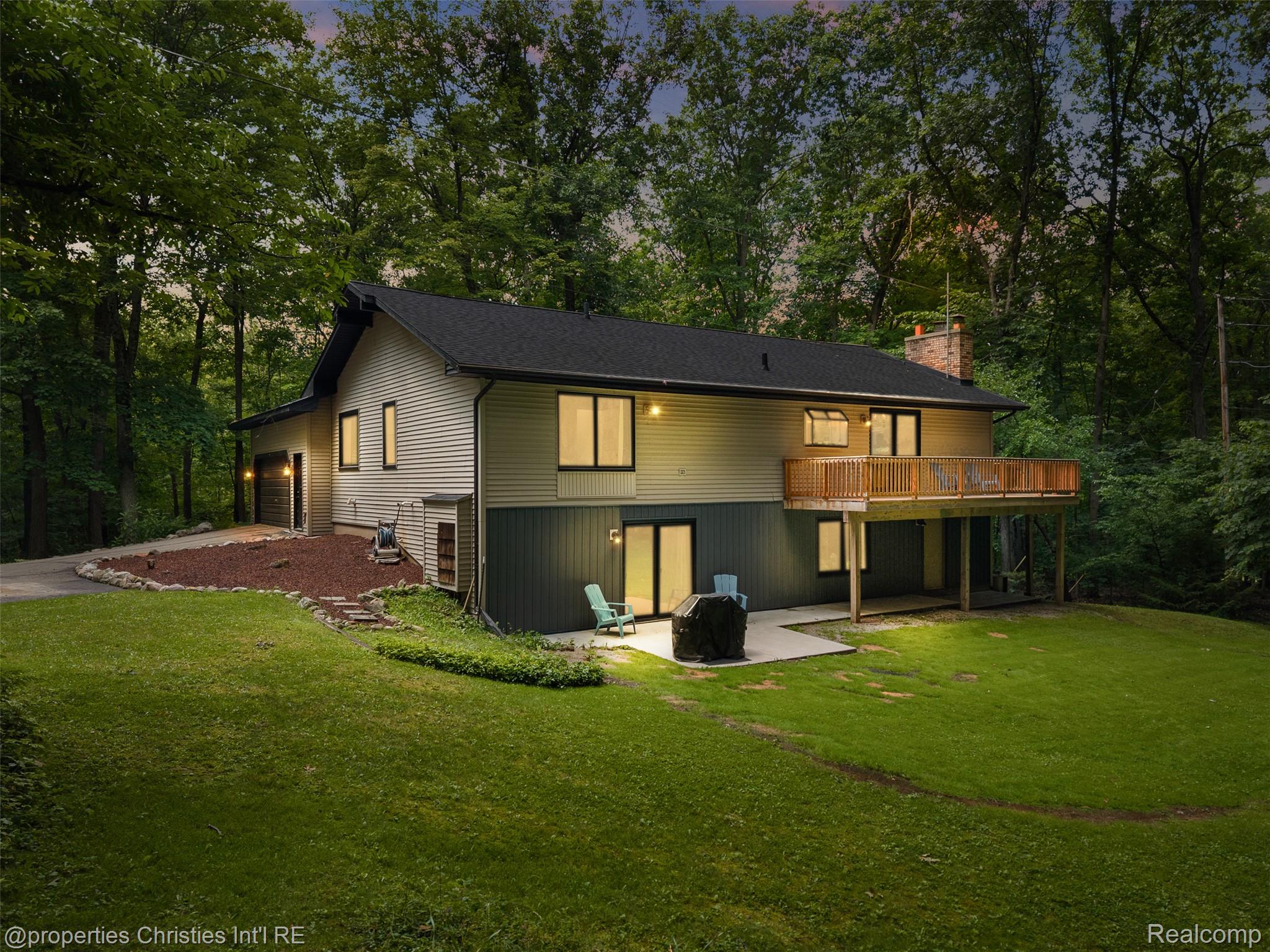 1625 Perry Lake Road