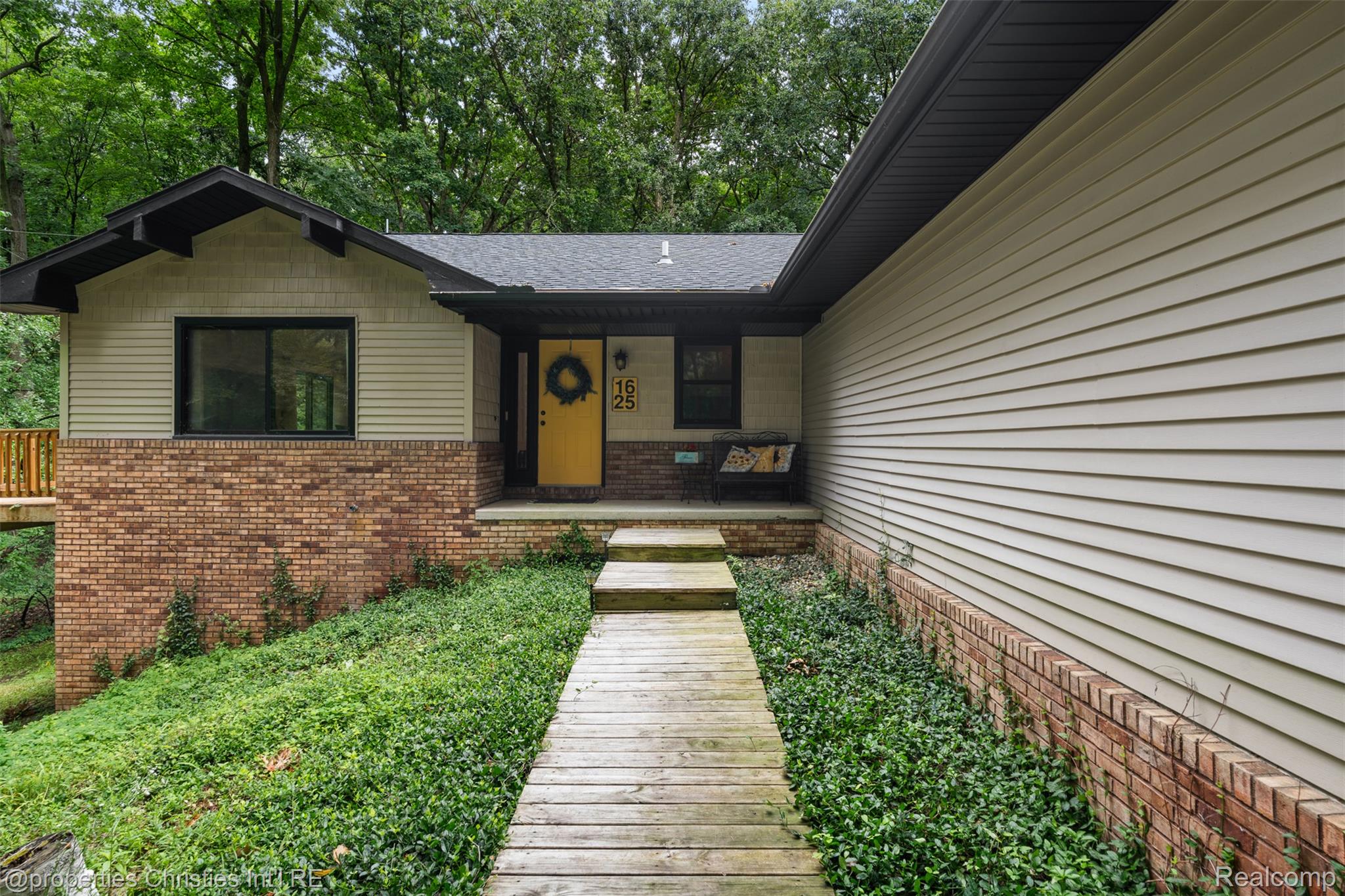 1625 Perry Lake Road